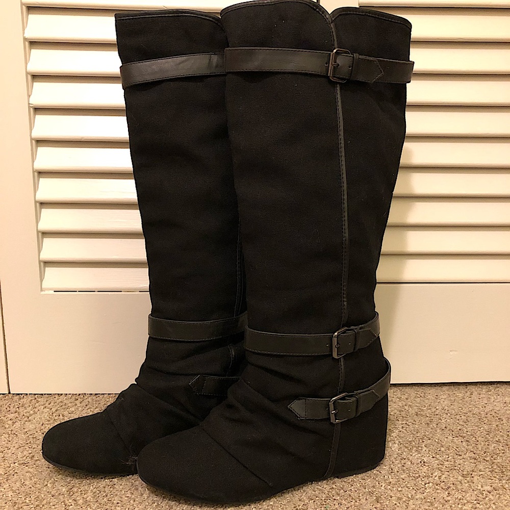 ALDO NWOT tall wedge boot